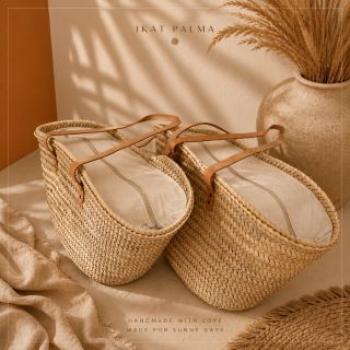 Summer city bag pro dny ve městě i útěky k moři, přírody ☀️ Ručně pletená raffia taška s koženými uchy a pevným tvarem,...
