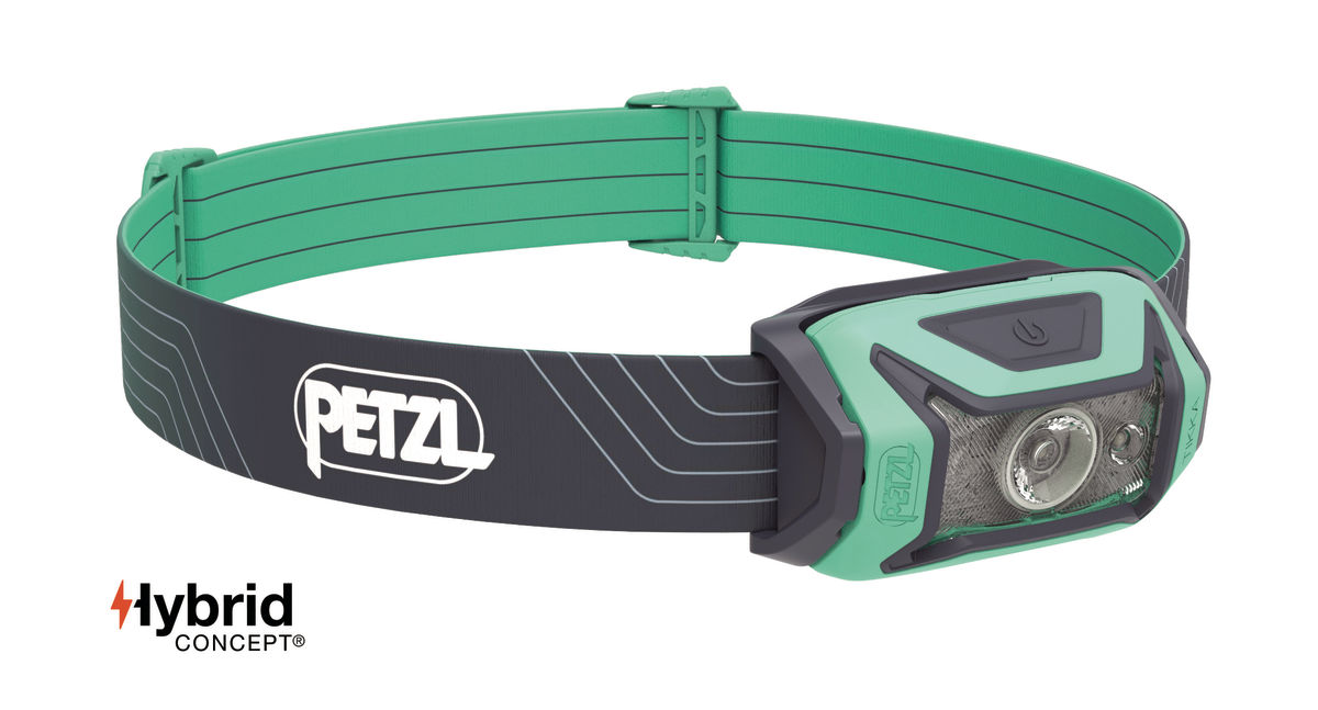 LED čelovka PETZL TIKKA HYBRID zelená