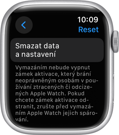 Jak odhlásit Apple watch na dálku?