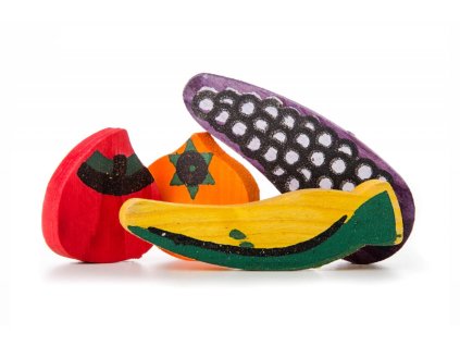 Ovoce ze dřeva 2–6 cm, hračka pro hlodavce