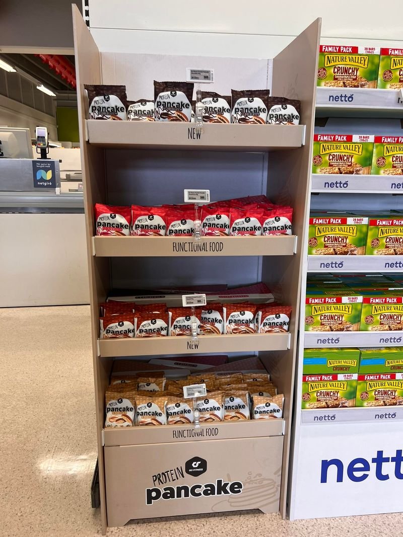 GoFitness Nutrition retail stojan v predajni