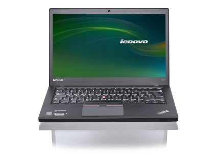 Repasovaný Lenovo ThinkPad T450s – otevřený notebook s matným displejem, firemní klávesnicí a trackpointem, focený z čelního pohledu
