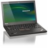 Repasovaný Lenovo ThinkPad X250 – pravá strana zavřeného notebooku s USB porty, čtečkou karet a kompaktním firemním provedením