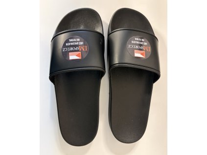 Gumové pantofle s logem klubu PA970