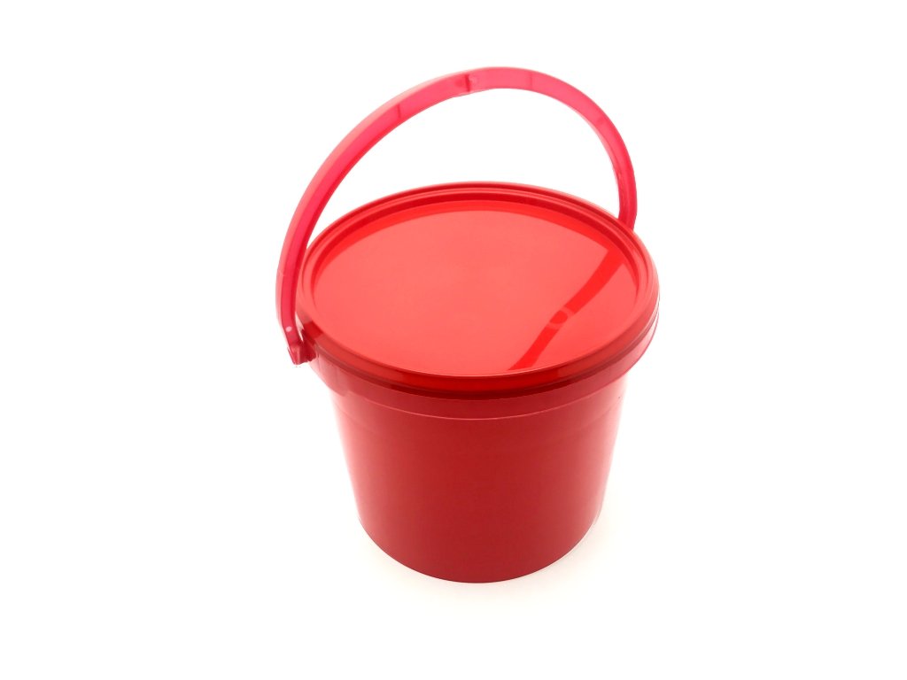 Plastový kbelík 5l červený s víkem | In-Duro.cz