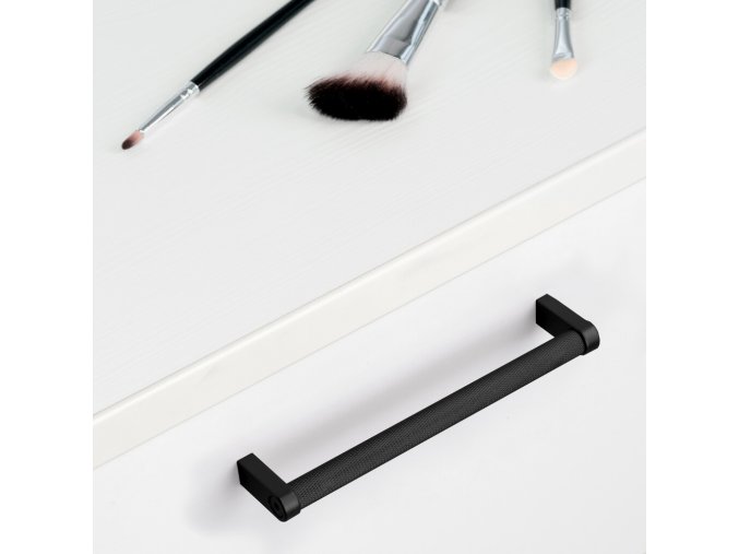 Nábytková úchytka BERG černá