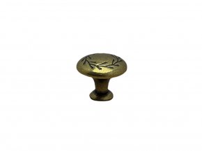 Nabytkova knopka Erdenza mosaz patina detail