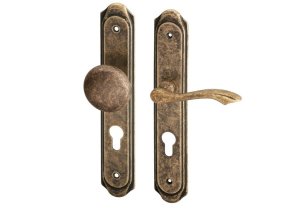 AGL00673 ACT dverni kovani rustik ovalny stit patina bronz klika koule prava 72 mm