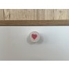 Nabytkova knopka Nero V37 cervene srdce skrin detail  2