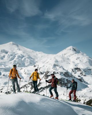 Zima a hory mají svoje kouzlo🤍❄️ My se postaráme o výbavu, zbytek je na horách.