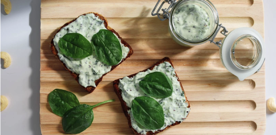 Špenátová pomazánka s quinoou: Lehký hit vaší letní party