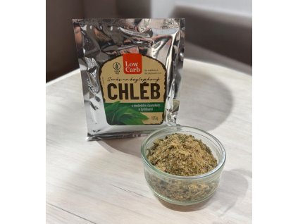 Chléb s medvědím česnekem 2
