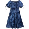 Krátké rayonové šaty s rukávky a žabičkovaním Batika modré