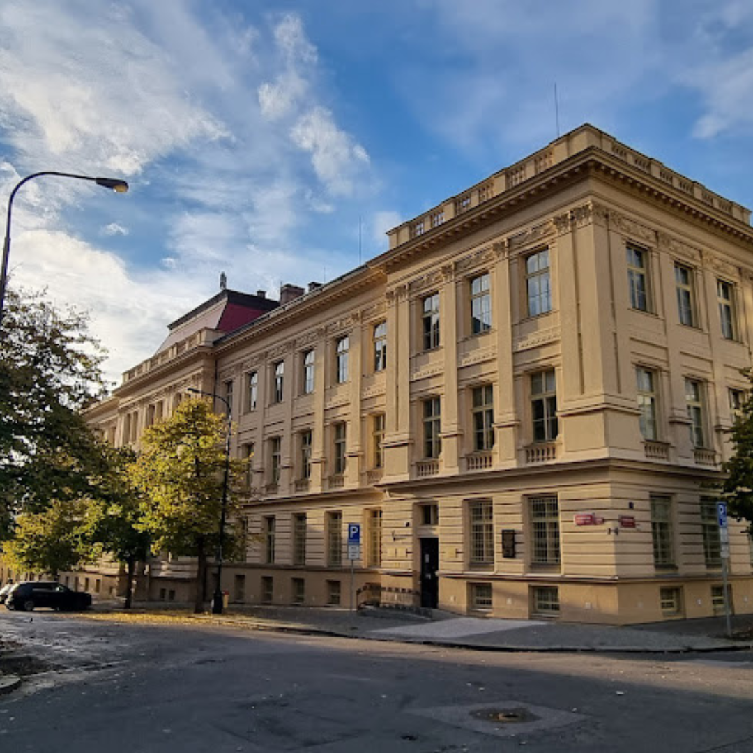 GET TO KNOW THE UNI: Charles University Prague