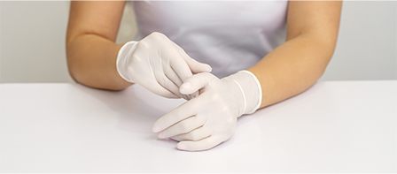 Nitrilové vs. vinylové rukavice