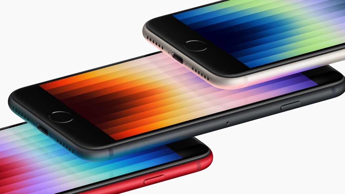 Apple ha presentato il nuovo iPhone SE 3 con chip A15 e pulsante Home