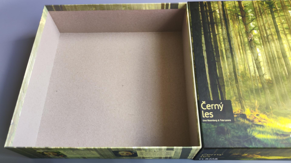 APNG_cerny_les