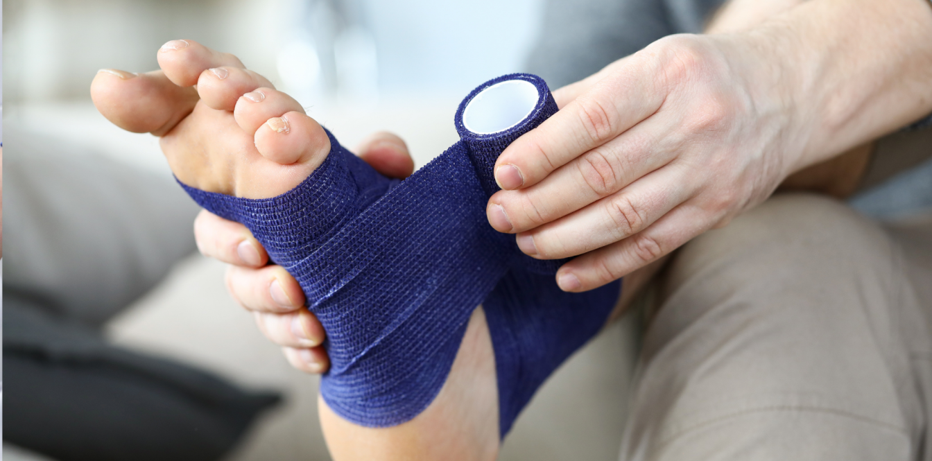 Samodržící obinadlo – snadno použitelný kompresní obvaz