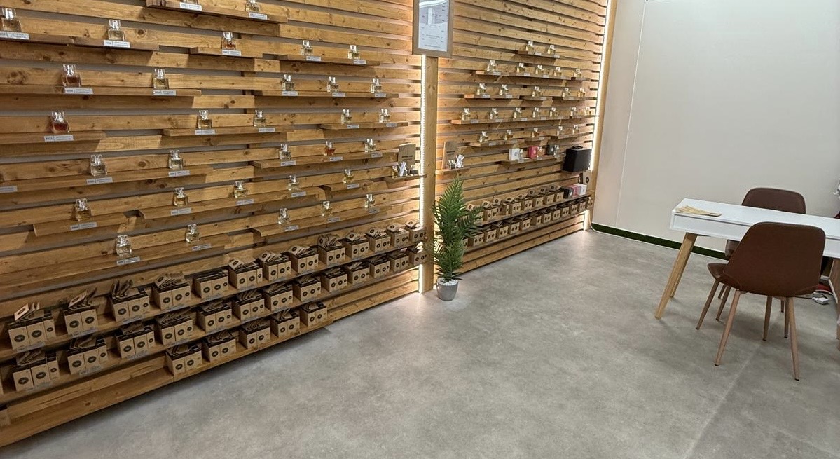 a79e4583-cebf-440a-bc5a-9ae1d2e36f83