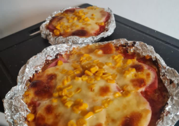 Low carb květáková pizza