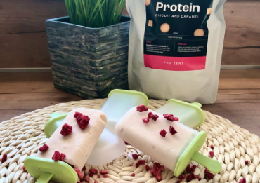 Proteinové nanuky s malinami