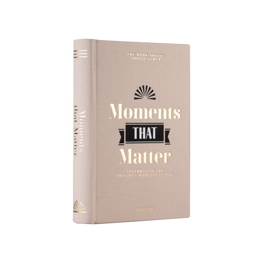 PrintWorks Bookshelf Album - Moments that Matter