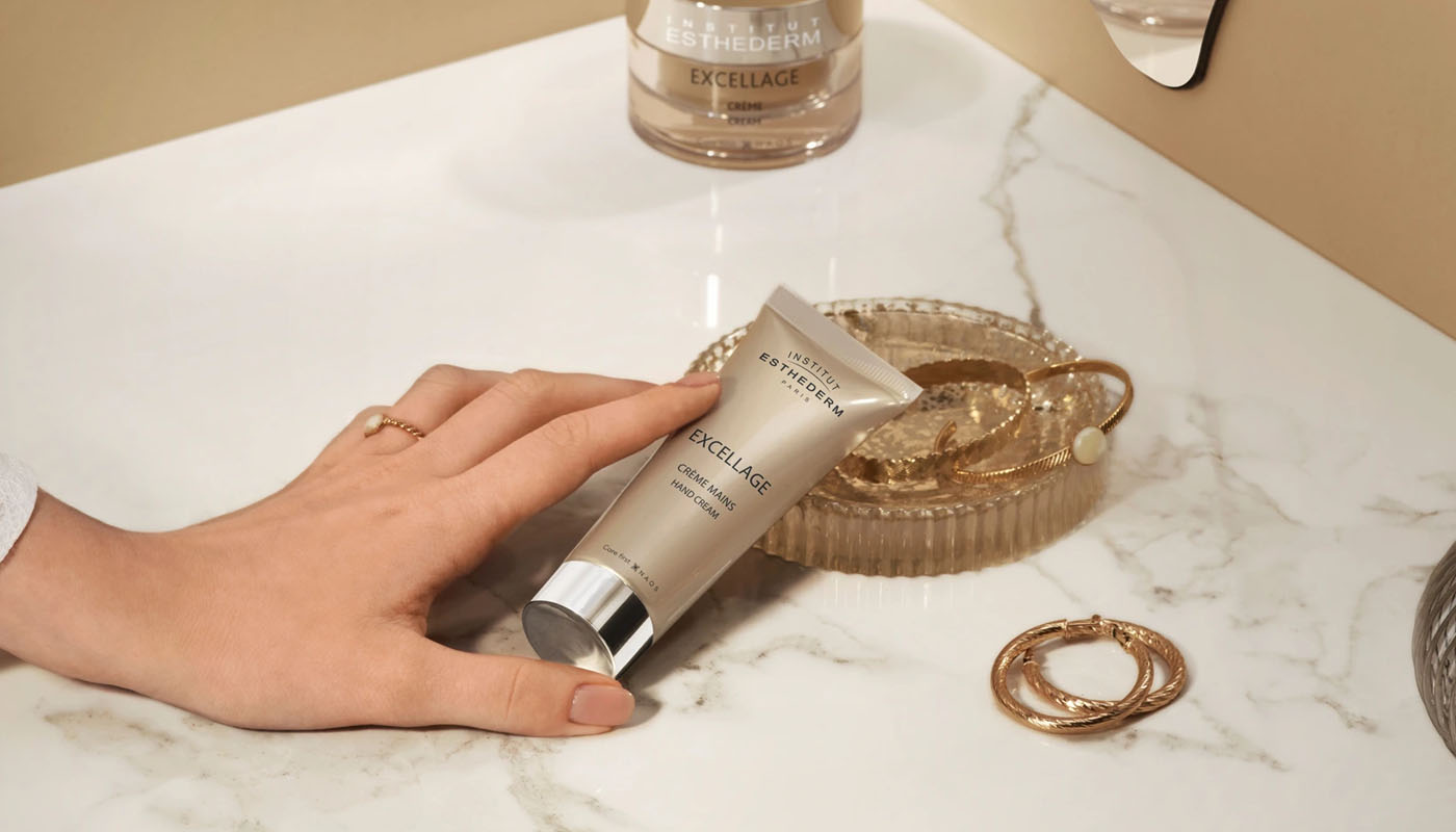 Excellage_hand_cream_Body_2