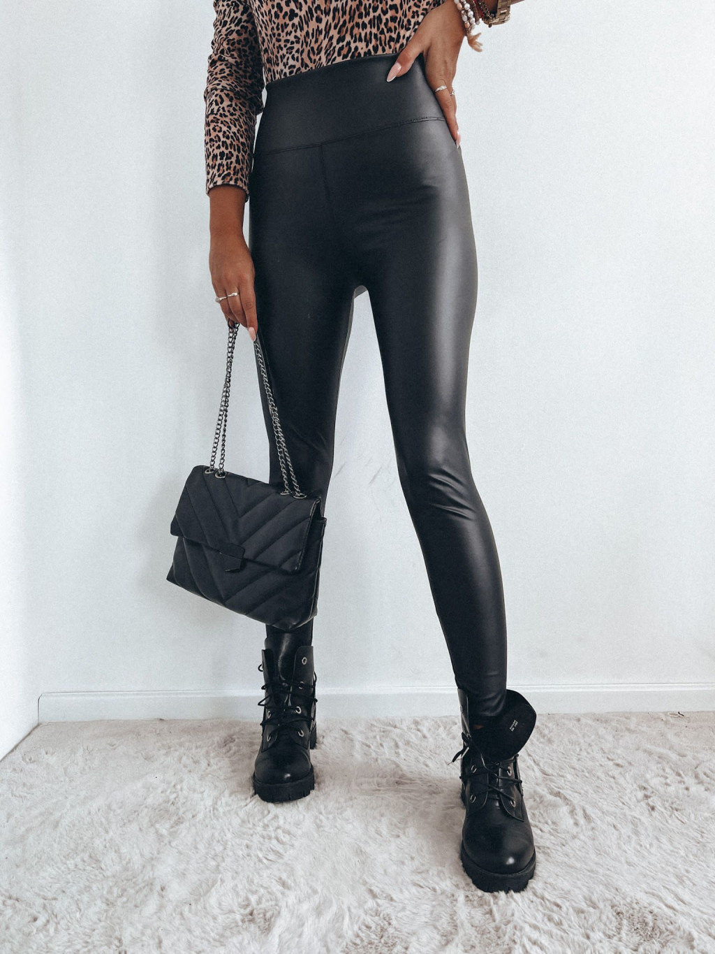 0ba3a25a 478f 4c28 8d3f 002d0ab707b3