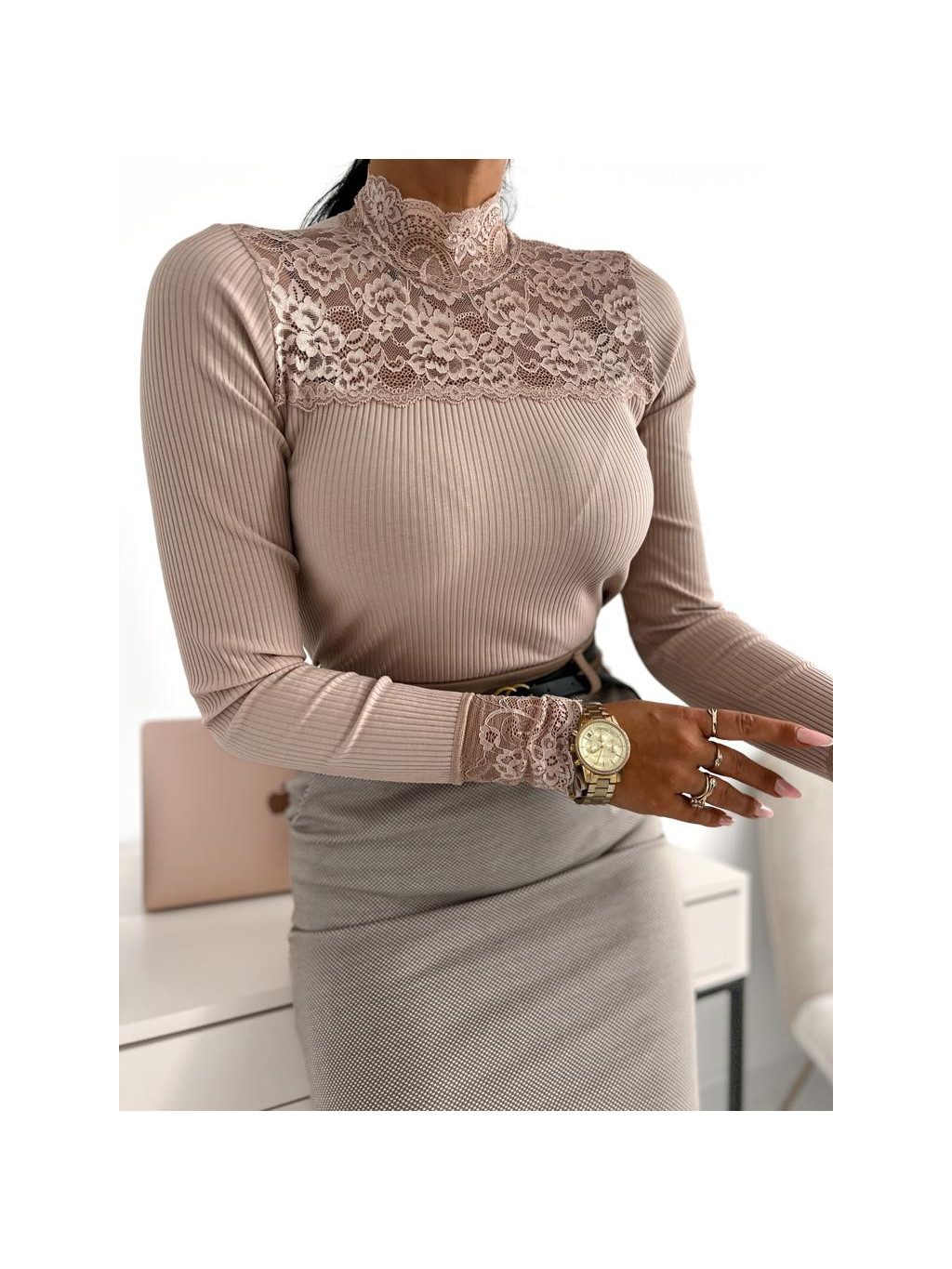 Rebrovaný top s dlhým rukávom Leidy - bežový