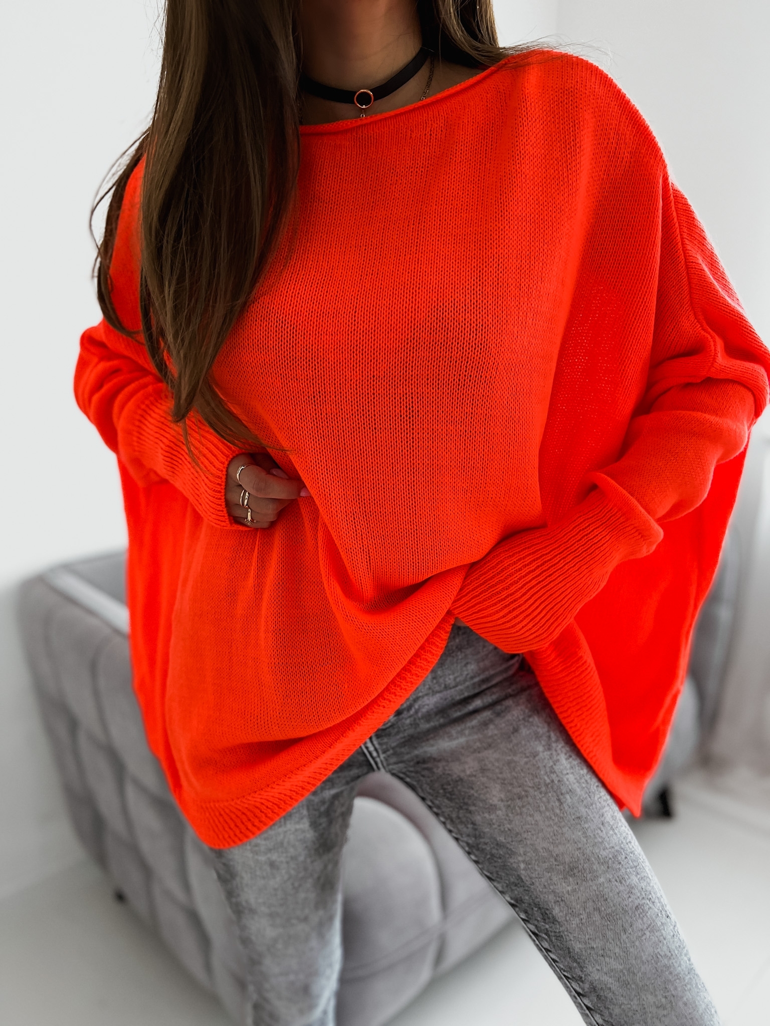 Oversize sveter Vanessa – neónovo oranžový Veľkosť: Univerzálna
