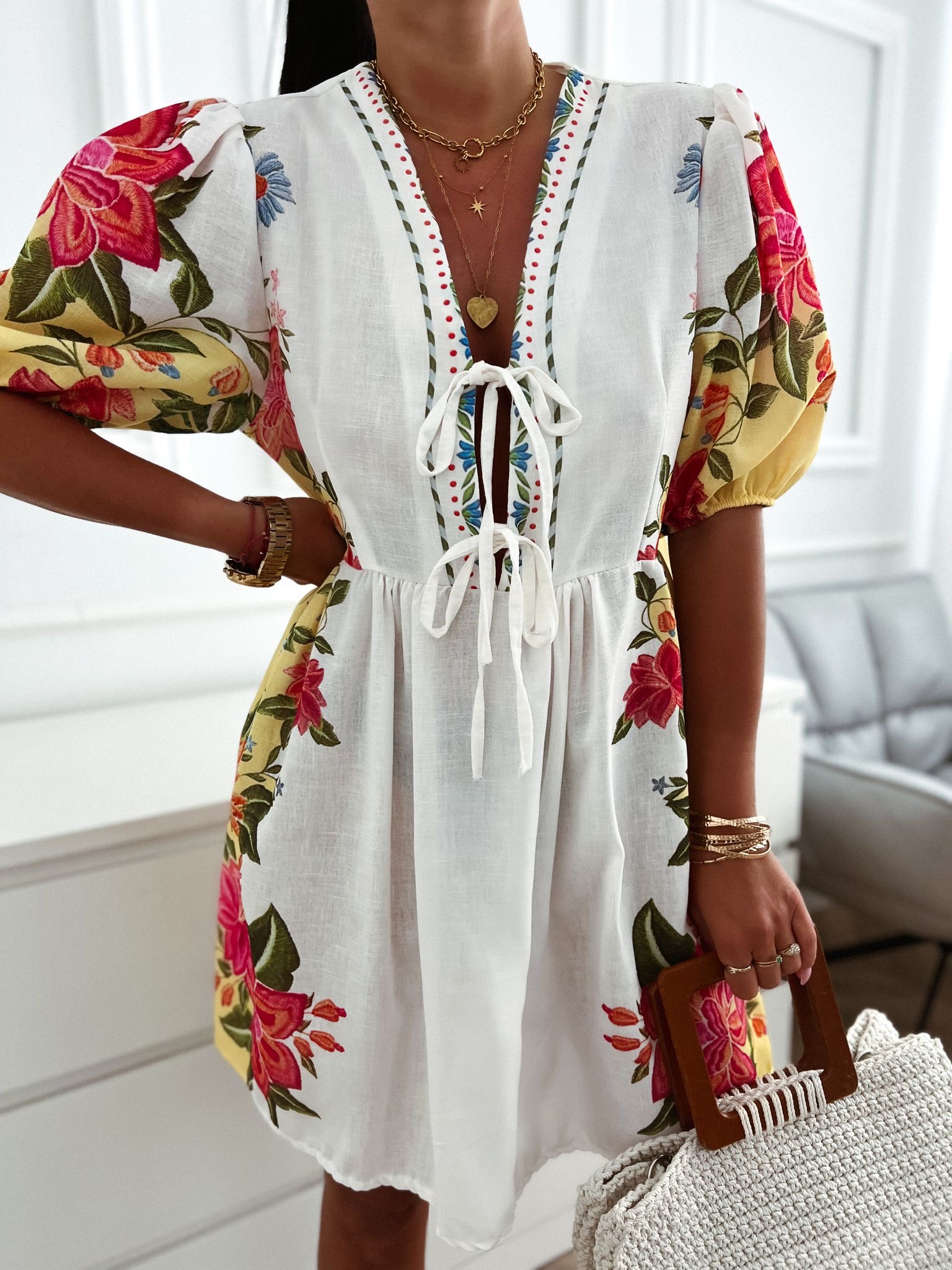 Vzorované šaty Mandy – biele Veľkosť: Univerzálna