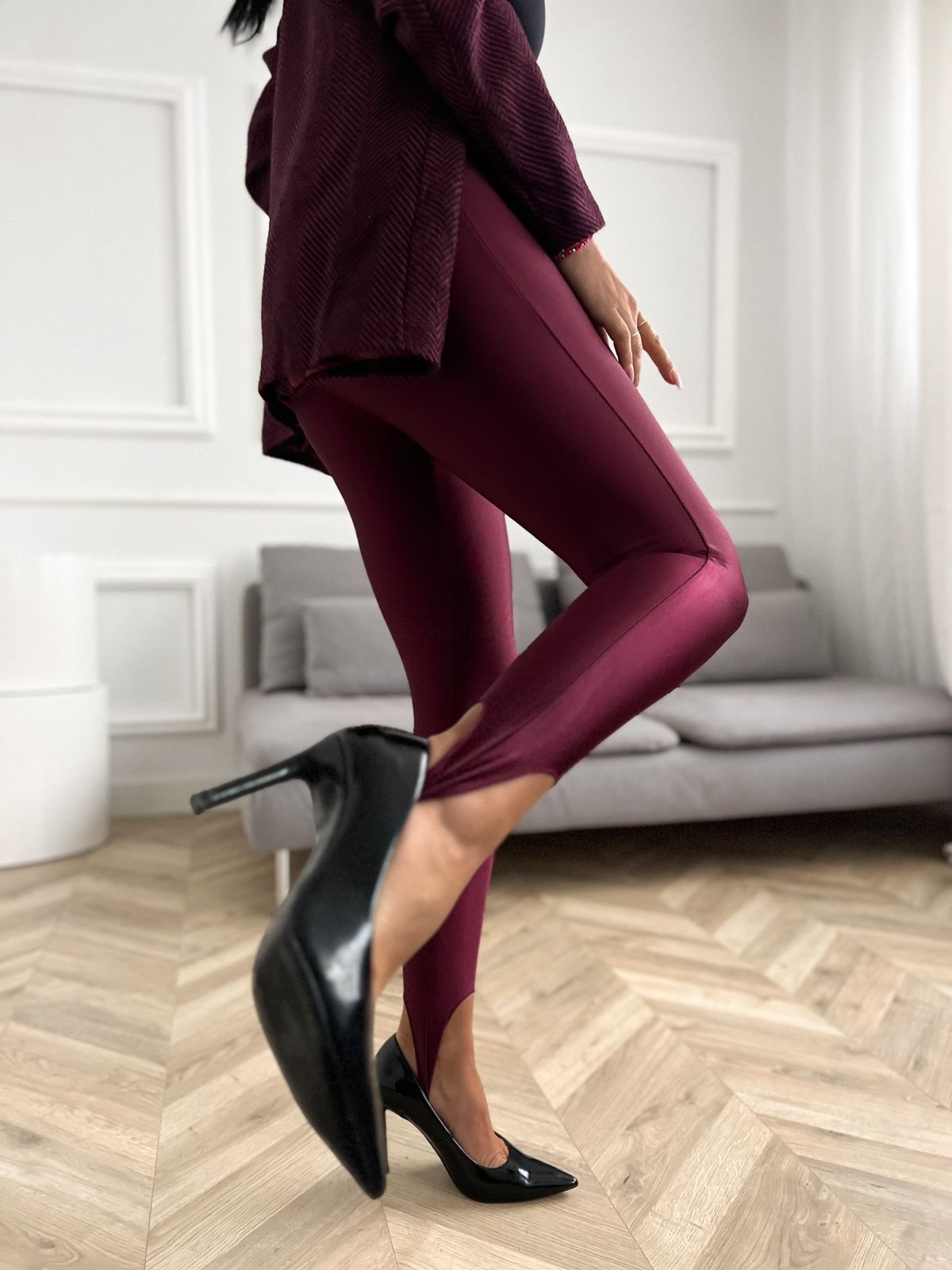 Lesklé legíny Saxtie – burgundy Veľkosť: Univerzálna