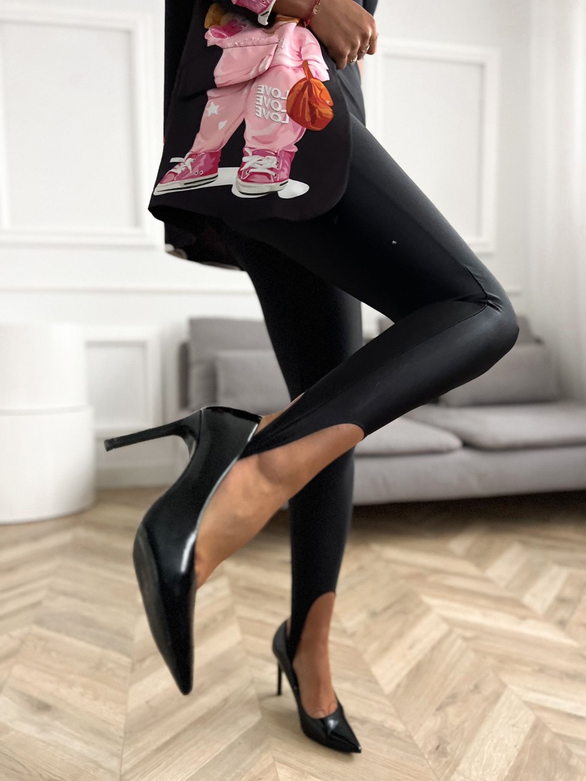 Lesklé legíny Saxtie – čierne Veľkosť: Univerzálna