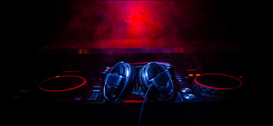 DJ