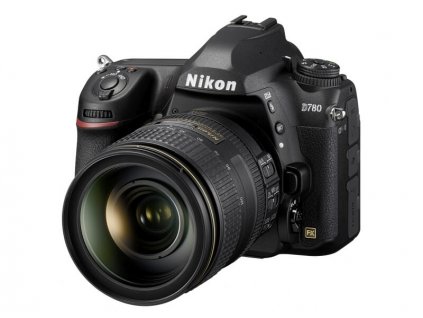Nikon D780 tělo + 24-120mm VR