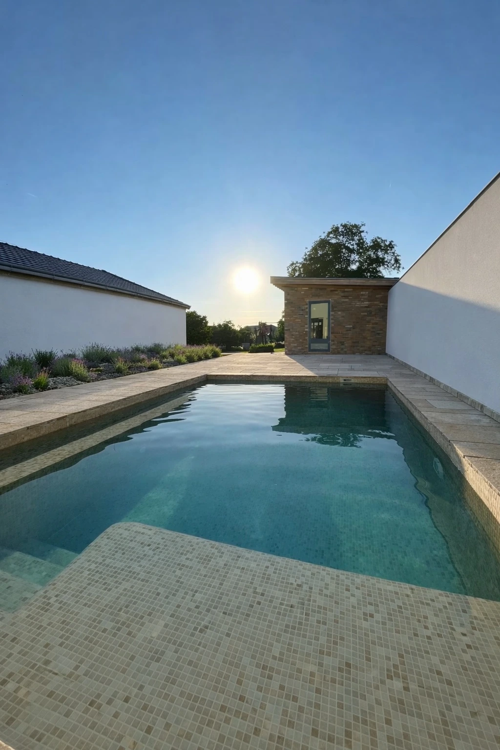 Kamenná mozaika - obklad bazénu