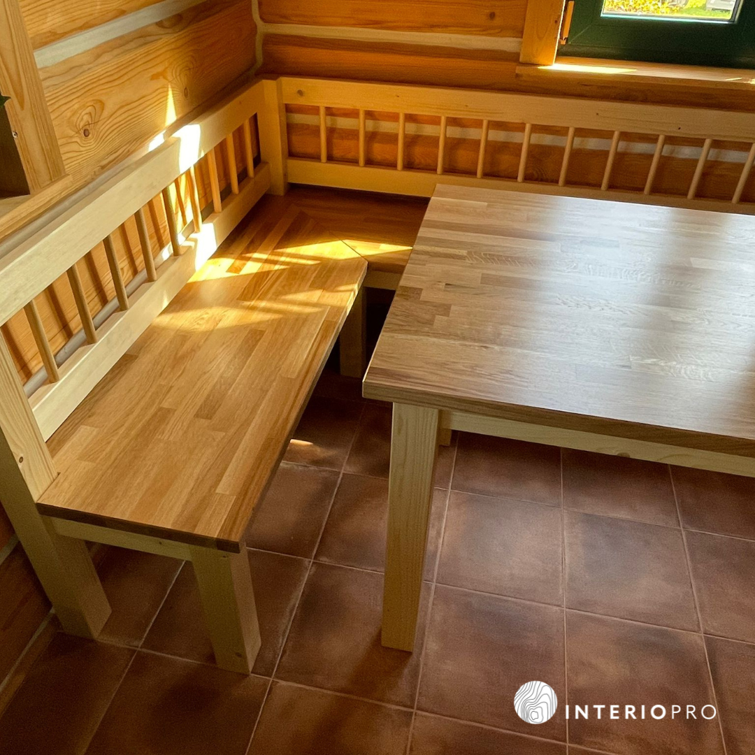 Nábytek a garnýže do roubenky