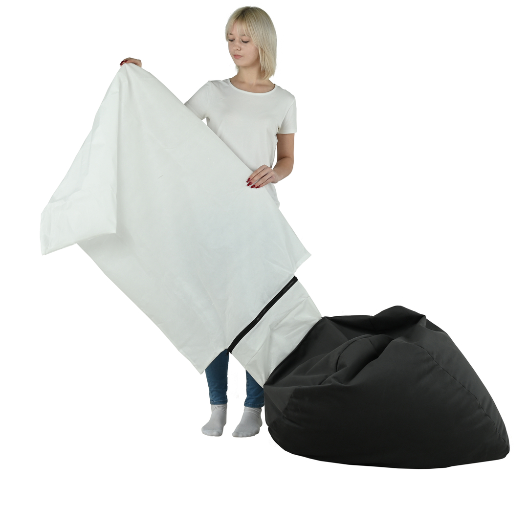 Nasypanie náplne späť do sedacieho vaku