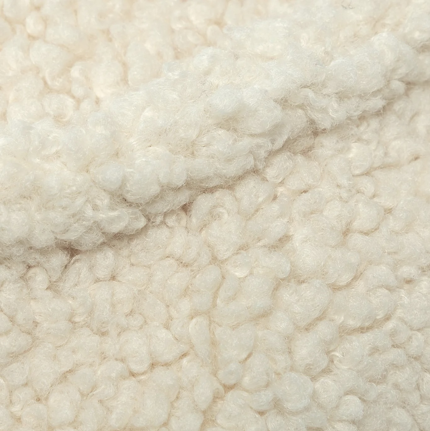 Detail hebkého barančekového materiálu sedacieho vaku Massimo