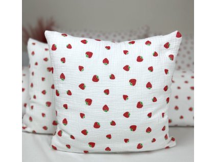 Obliečka na vankúšik Mušelín strawberry 40x40 cm