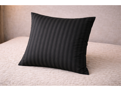 obliecka na vankus damasek cierna