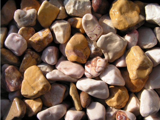 vápenec žlutobílý oblázky 1 3cm