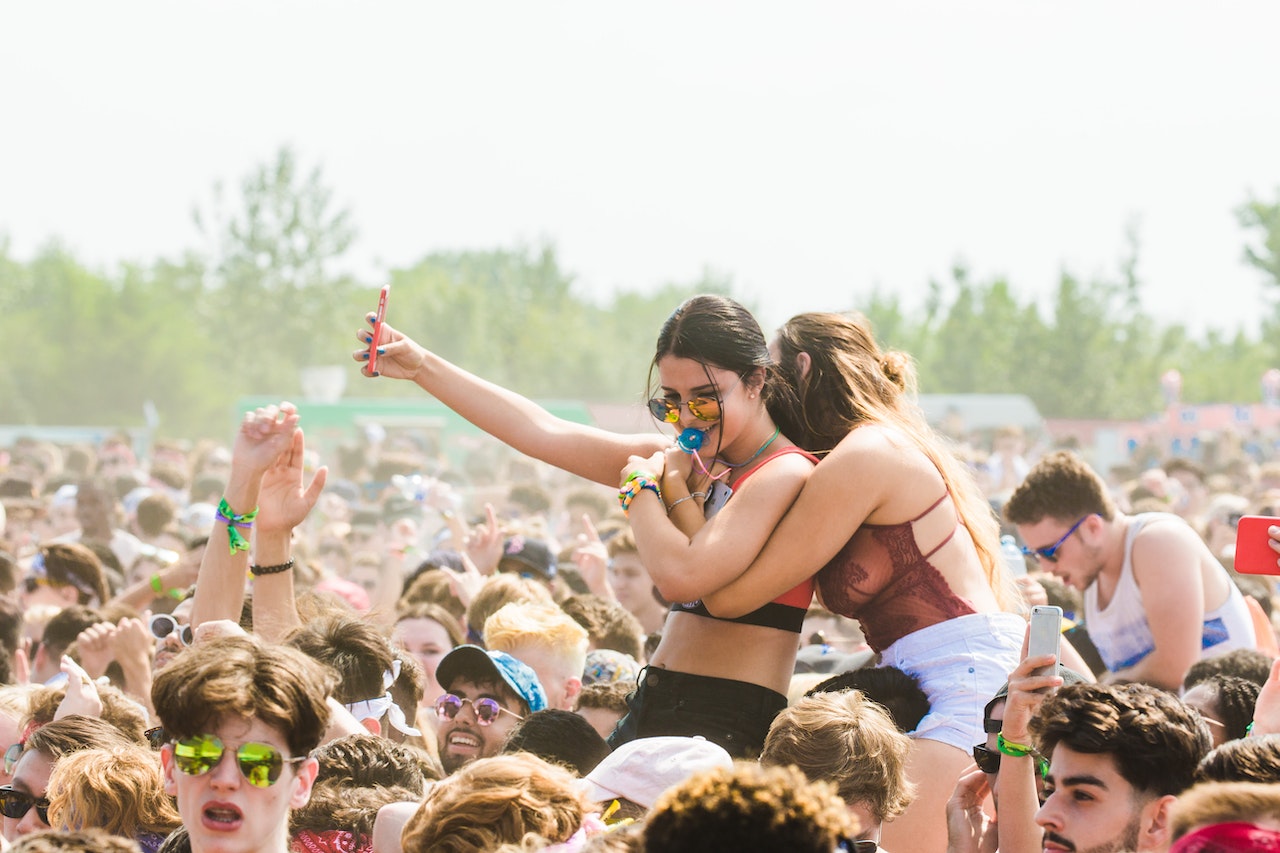 letni-festival-outfit