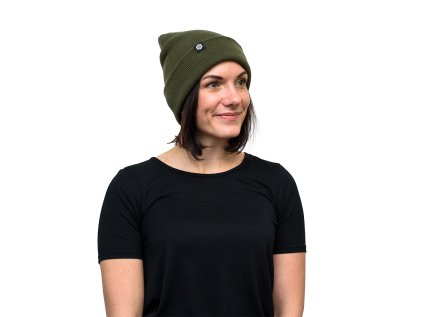 Čepice s ohrnutým okrajem zelená