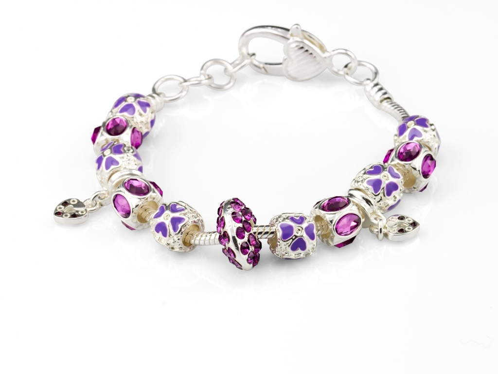 Linda's Jewelry Náramek s přívěsky Love INR003