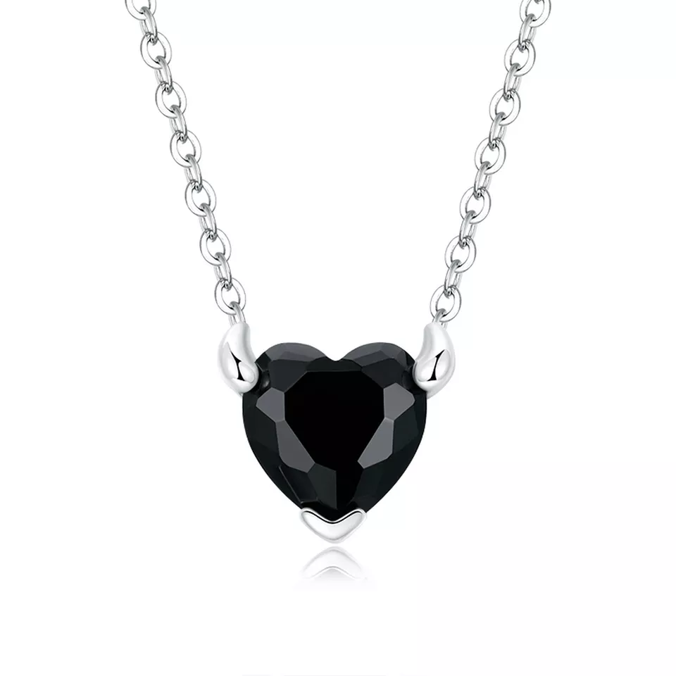 Levně Linda's Jewelry Stříbrný náhrdelník Black Devil Ag 925/1000 INH204