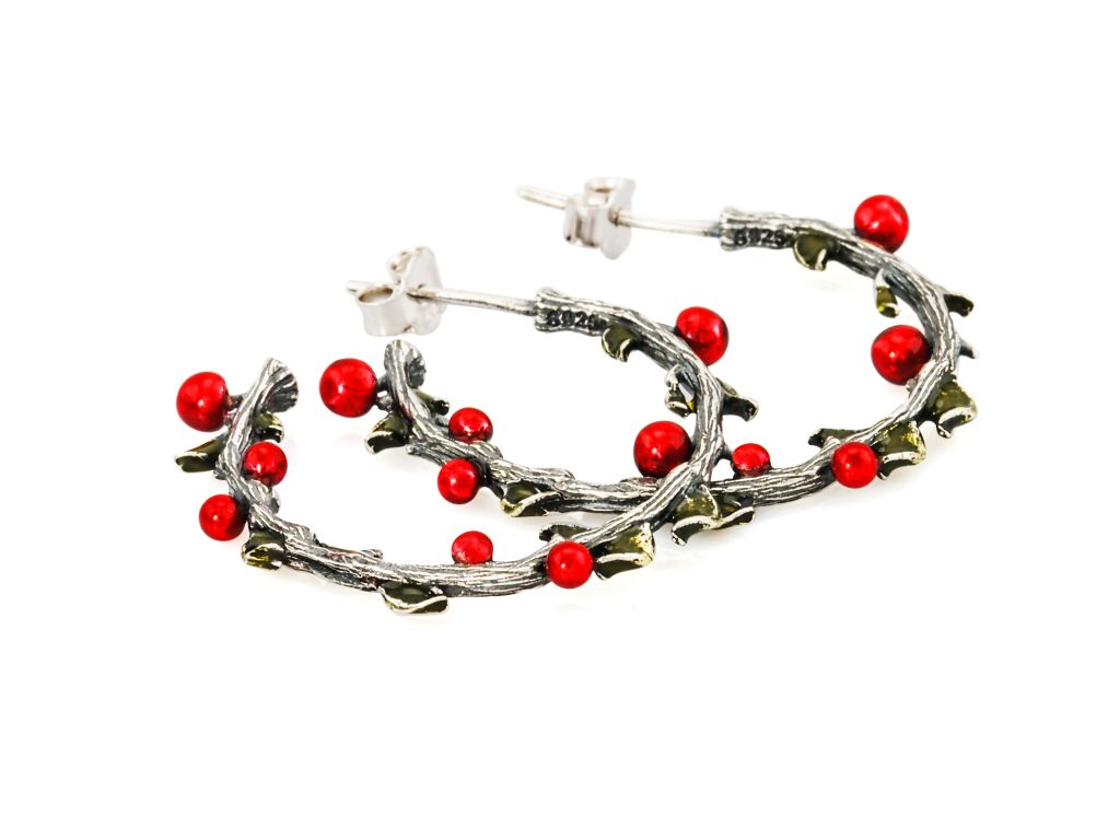 Levně Linda's Jewelry Stříbrné náušnice Kruhy Vánoční Cesmína IN070