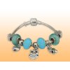 naramek-s-privesky-light-blue-owl-pozadi