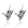 nausnice-skeleton-hand-middle-finger-chirurgicka-ocel