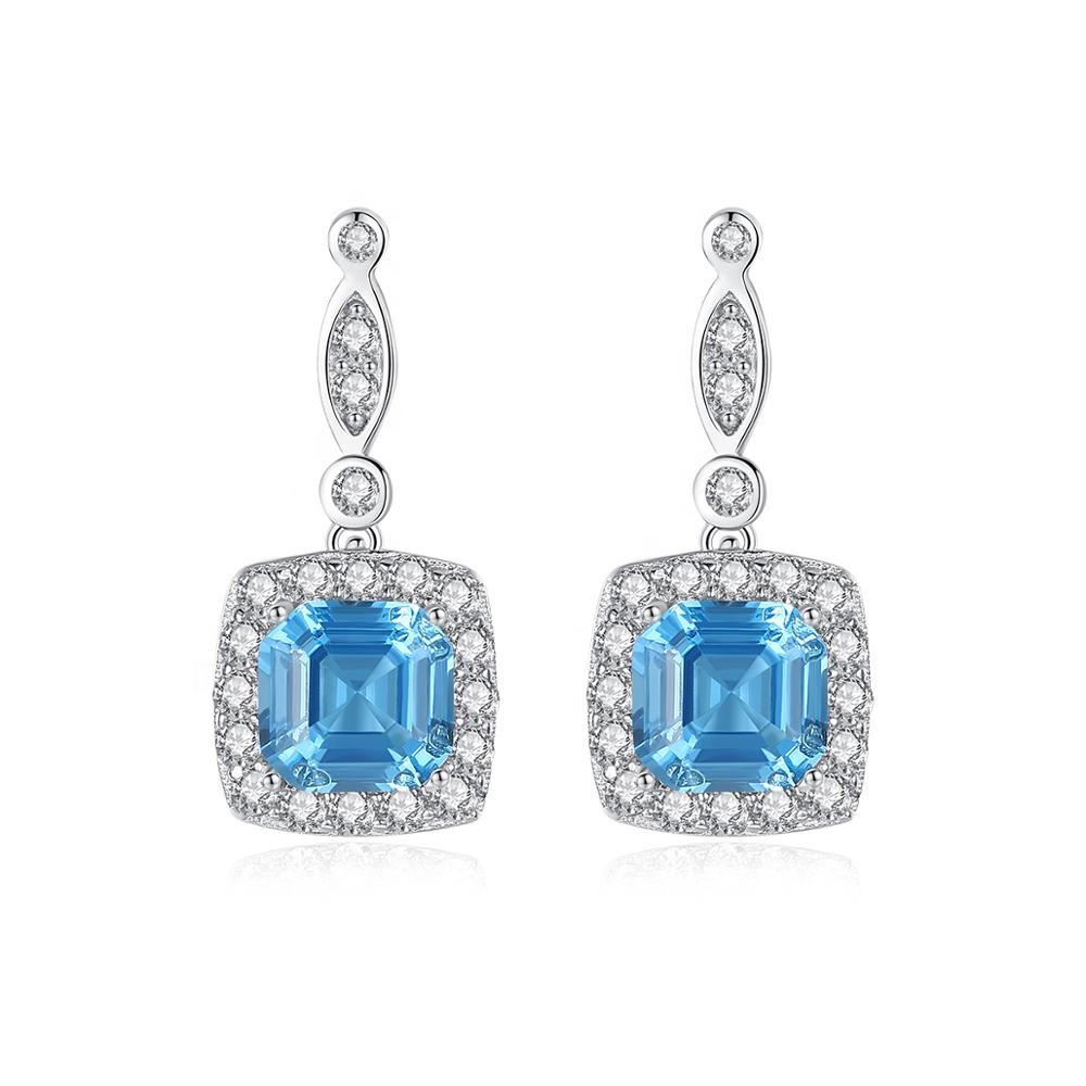 E-shop Linda's Jewelry Strieborné náušnice Sky Blue Ag 925/1000 IN322